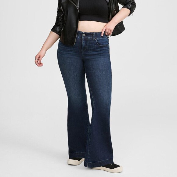 Torrid Dark Wash Bombshell Flare Super Soft High Rise Jeans Women's Size 26T - Picture 15 of 16